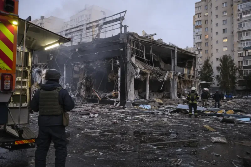 Fem dygn av ryska attacker pressar Kiev