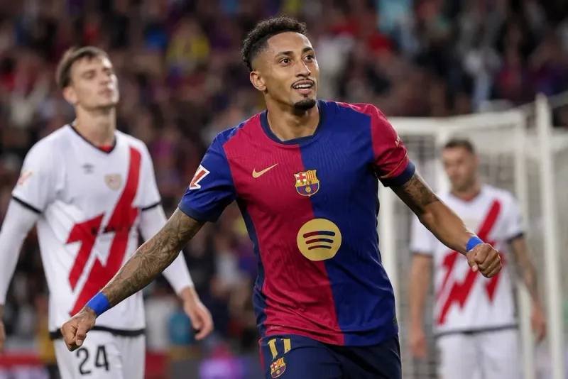 Raphinha sköt Barcelona till tredje raka