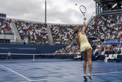 Thea Frodin väcker uppmärksamhet i US Open