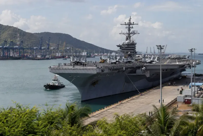 USS Abraham Lincoln får efterlängtad paus i Thailand