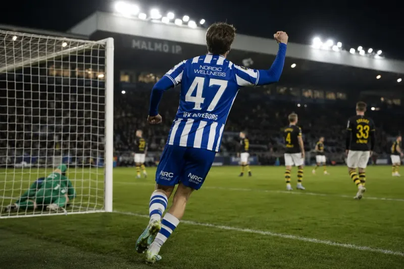 Alexander Simmelhack målade direkt i cupsegern