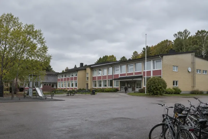 Skolnedläggningar väcker ny strid om Sandvikens skolor