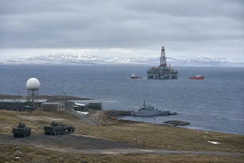 Milei skärper Falklandsstriden med militärbas och sanktioner