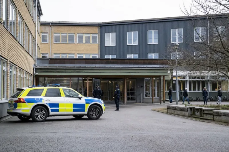 Hotfullt meddelande hittat på skola i Tumba