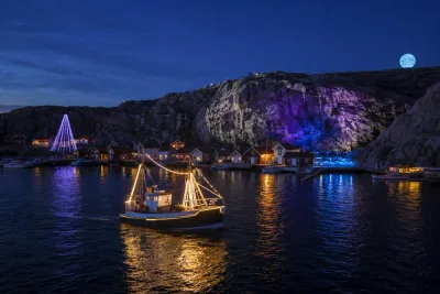 Ljusfestival på Smögen samlar konst från nio länder