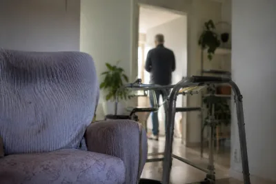 Hemtjänstman åtalas för våldtäkter mot äldre