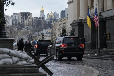 Fyra dagars vapenvila inför amerikanska samtal i Kiev