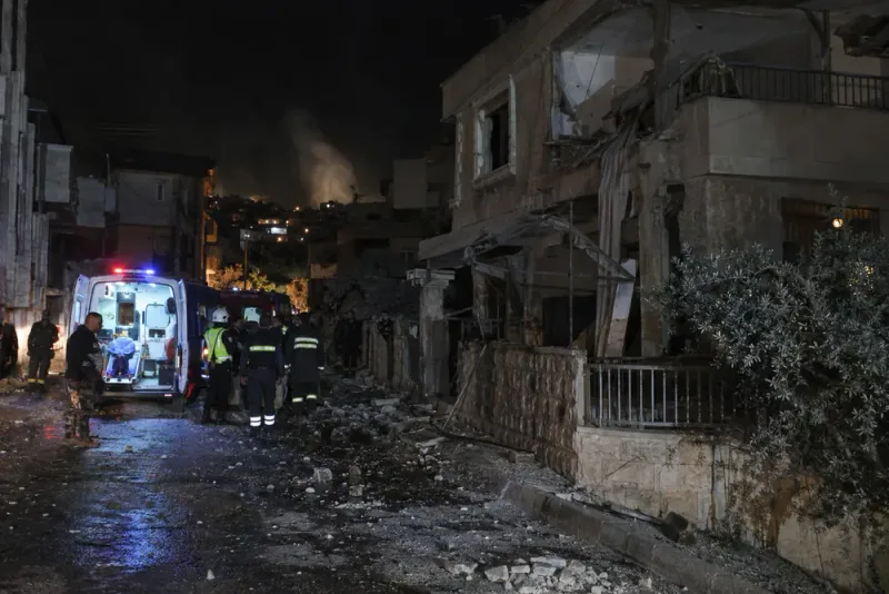 Israeliska attacker i Libanon dödar minst tre
