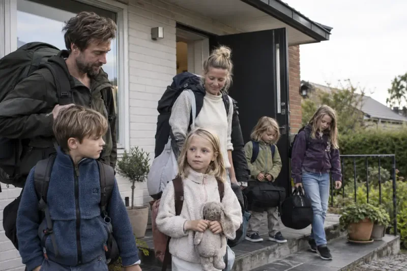 Familjen Lundberg hemma efter ett år på resande fot
