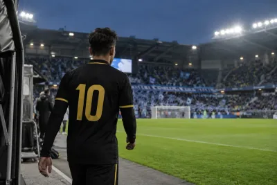 Lucas Assadi spelklar inför Malmö-mötet