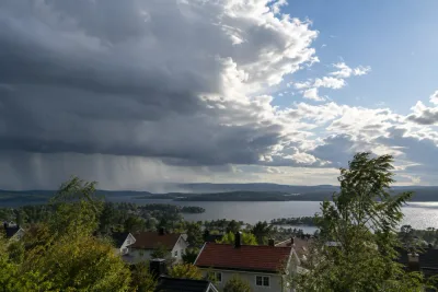 Soligt söndagsväder följs av regn och blåst