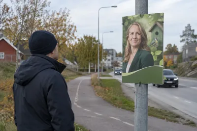 Falsk MP-affisch polisanmäld i Upplands-Bro