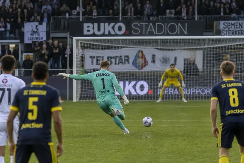 Ronald Koeman Jr skrev historia från straffpunkten
