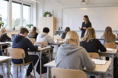 Rektor pekar ut två nycklar för en bättre skola