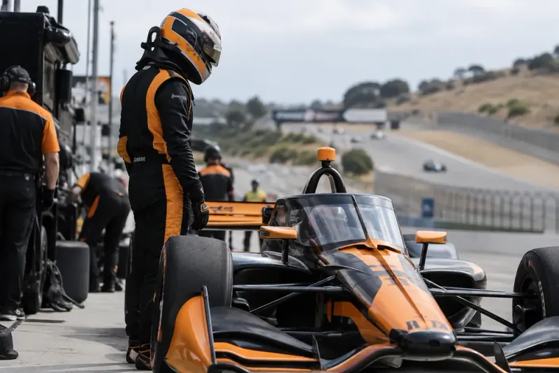 Felix Rosenqvist återvänder till Arrow McLaren