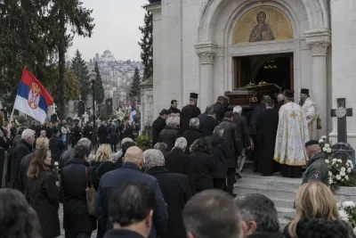 Ratko Mladić begravs efter omstridd hyllningsceremoni