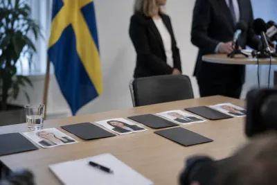33 V-kandidater strukna efter nya avslöjanden