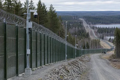 Finland färdigställer 20 mil långt gränsstängsel