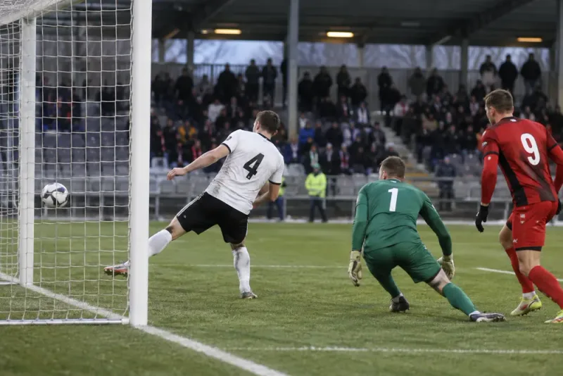 Max Watsons självmål sänkte Örebro SK