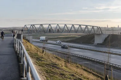 Ny gång- och cykelbro invigd över E22 i Lund