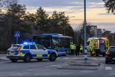 Barn påkört av buss i Nacka