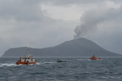 Åtta saknas efter båtresa till Anak Krakatau