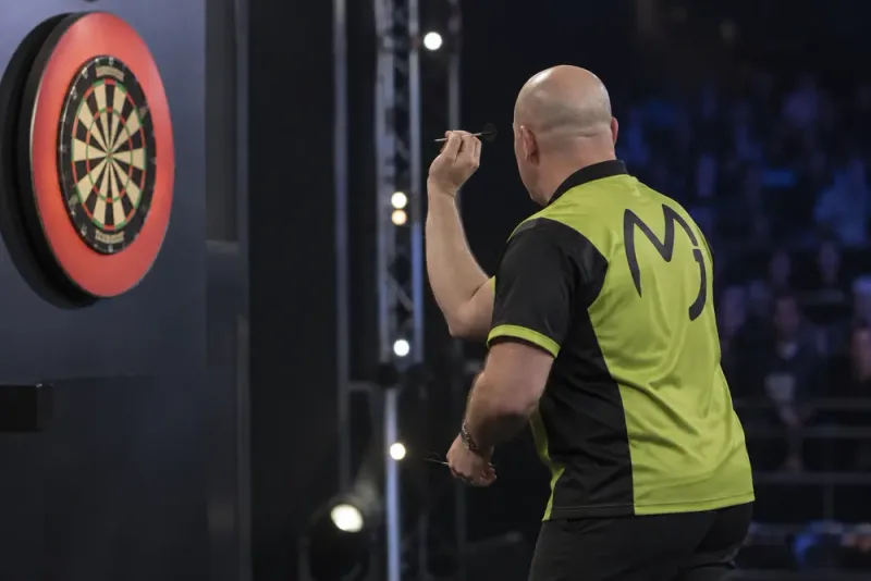 Michael van Gerwen tappade 28 kilo