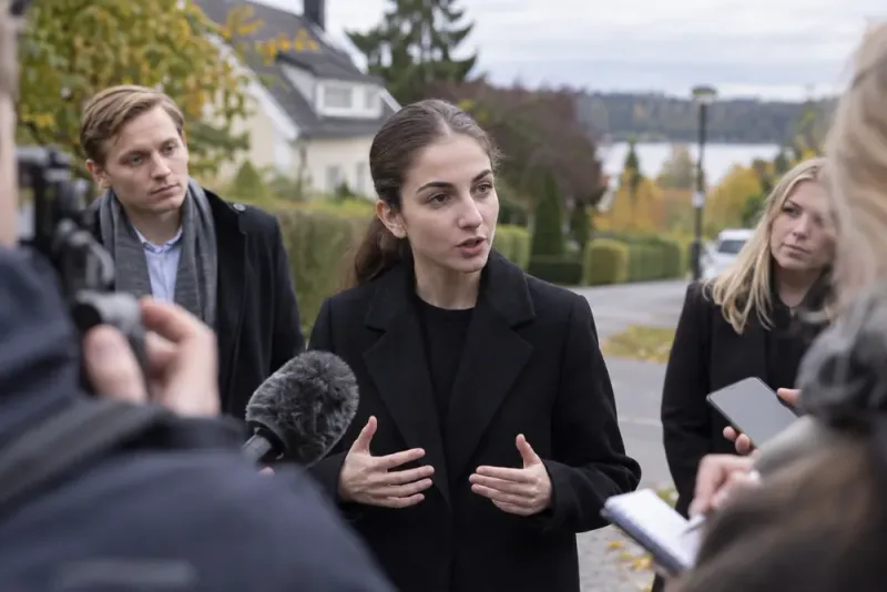 Romina Pourmokhtari öppnar för ny ministerpost med SD