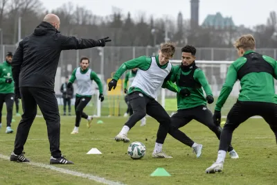 Henrik Rydström skruvar upp tävlingen