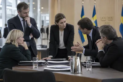 Centerpartiets mittenplan möter motstånd från M och KD