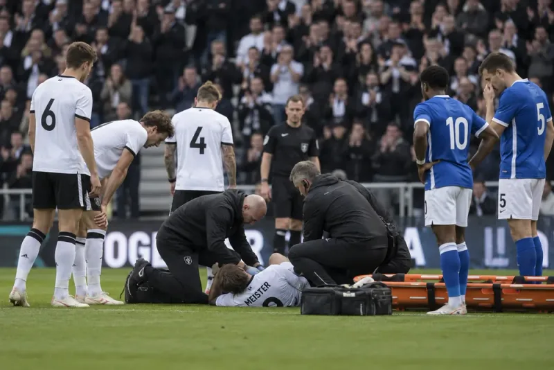 Henrik Meister föll ihop under matchen