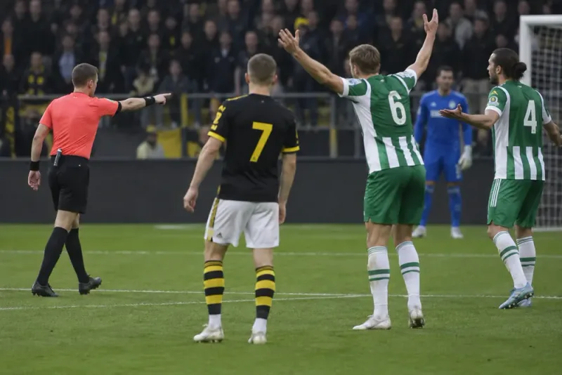 Omstridd straff gav AIK ledningen