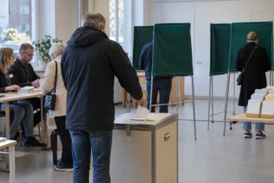 Valdagen inledd – väljare röstar runt om i Sverige