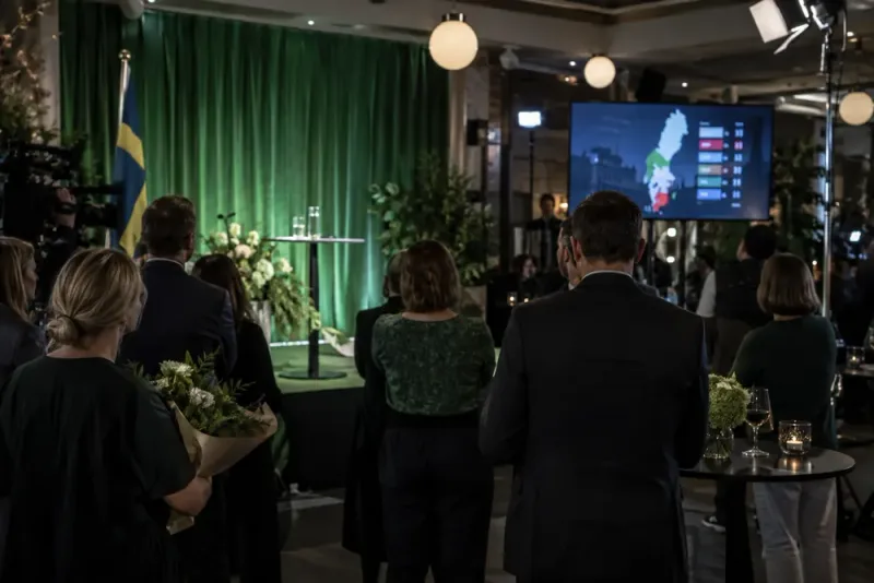Miljöpartiet ökar när mandatkampen avgörs