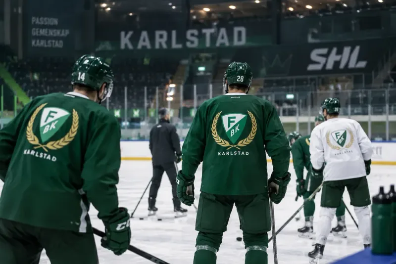 Färjestad förstärker inför SHL-premiären