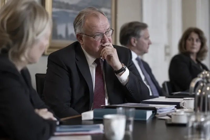Göran Persson uppmanar till tålamod i regeringsförhandlingar