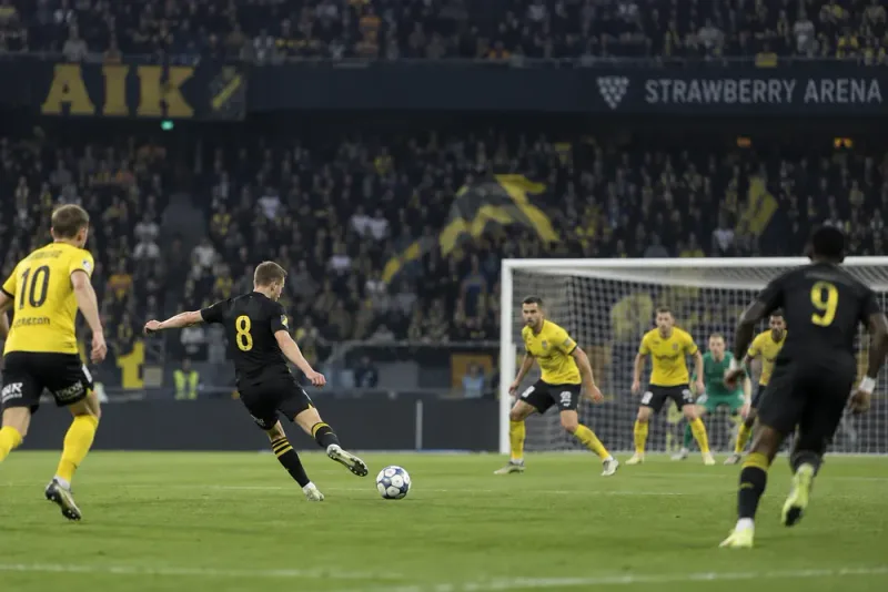 Abdihakim Ali öppnar för AIK-fortsättning
