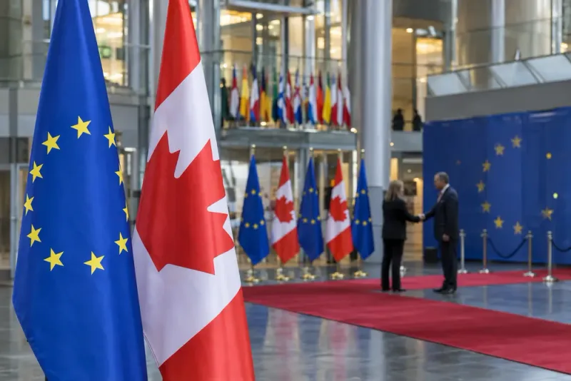 EU öppnar för särskild medlemsstatus för Kanada