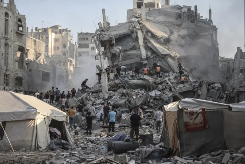Minst 21 döda när bostadshus rasade i Gaza