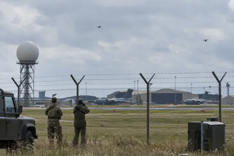 Brittiska militärbaser utsatta för hundratals drönarincidenter