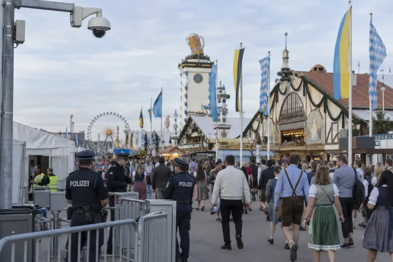 Oktoberfest öppnar med skärpt säkerhet i München