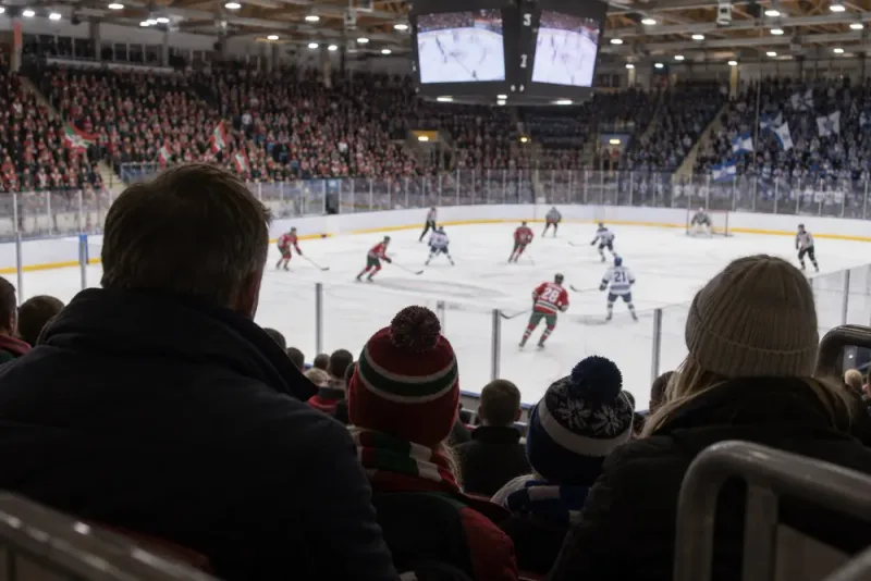 Johan Litzén på plats under daladerbyt