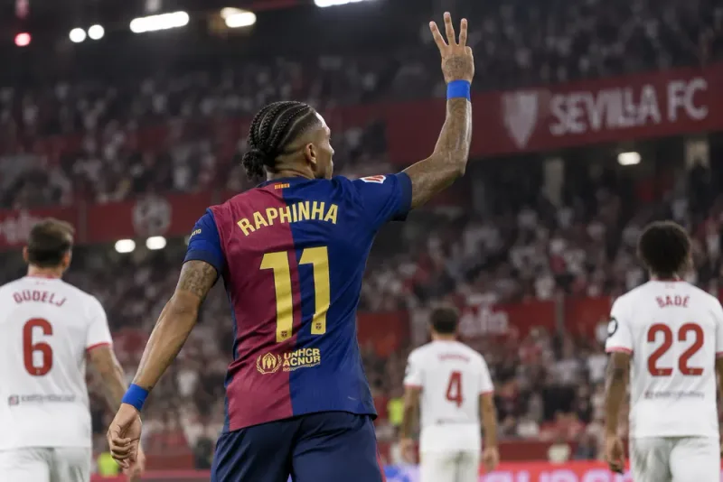 Raphinha gjorde tre mål mot Sevilla