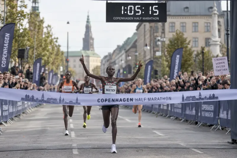 Agnes Jebet Ngetich slog världsrekord i Köpenhamn