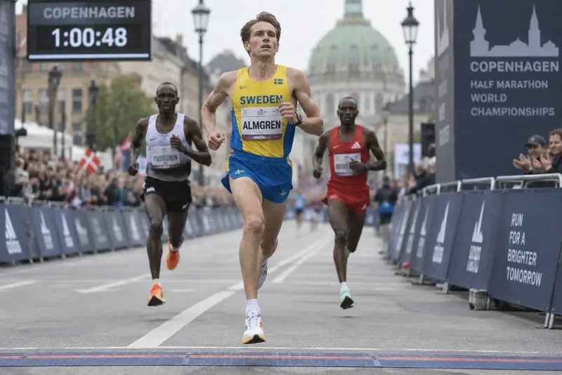 Andreas Almgren tog VM-guld på rekordtid