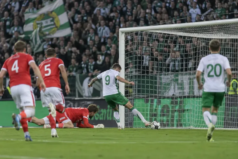 Paulos Abraham avgjorde efter pausvändningen