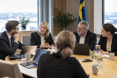 Regionalt C-V-samarbete trots nationell regeringsgräns