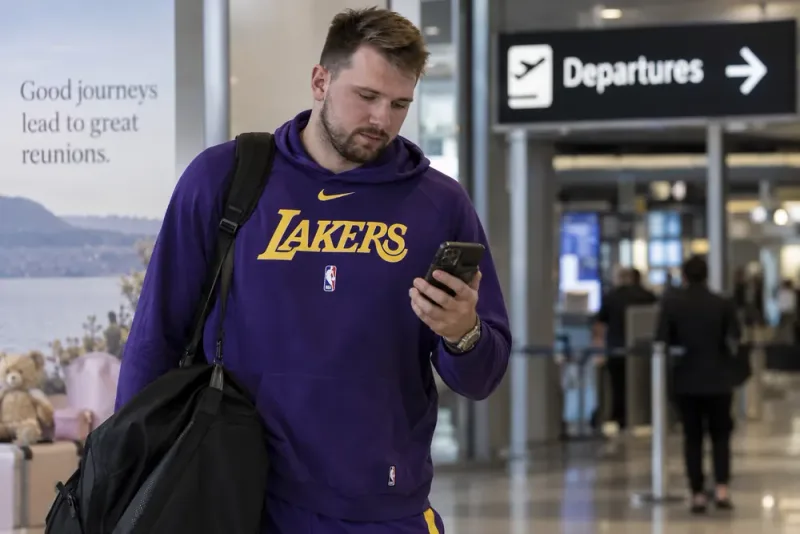 Luka Dončić lämnar döttrarna i Slovenien