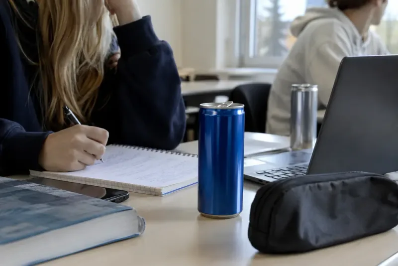 Var fjärde svensk tonåring dricker energidryck dagligen