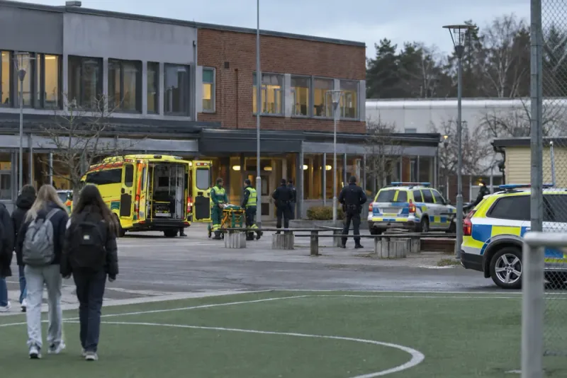 Elev under 15 misstänks efter skolattack i Växjö